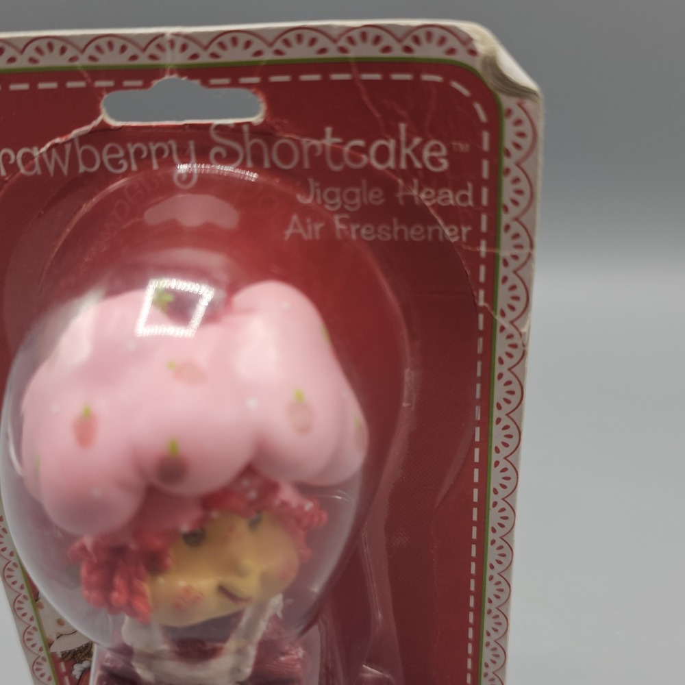 Vtg RARE NIB Strawberry Shortcake Jiggle Head Air Freshener World Of Dic 2003 - Picture 3 of 12